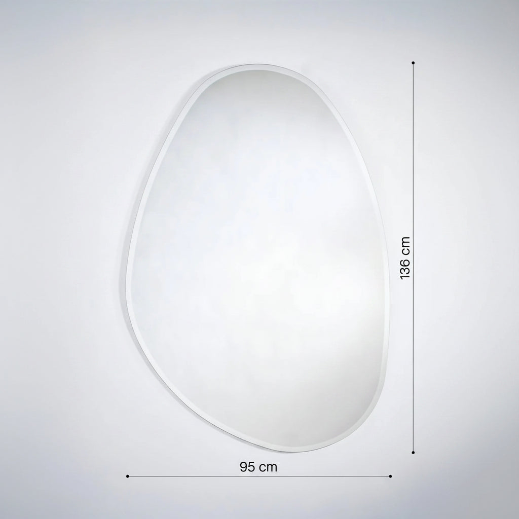 Schéma des dimensions du grand miroir asymétrique : 95 cm de large, 136 cm de haut