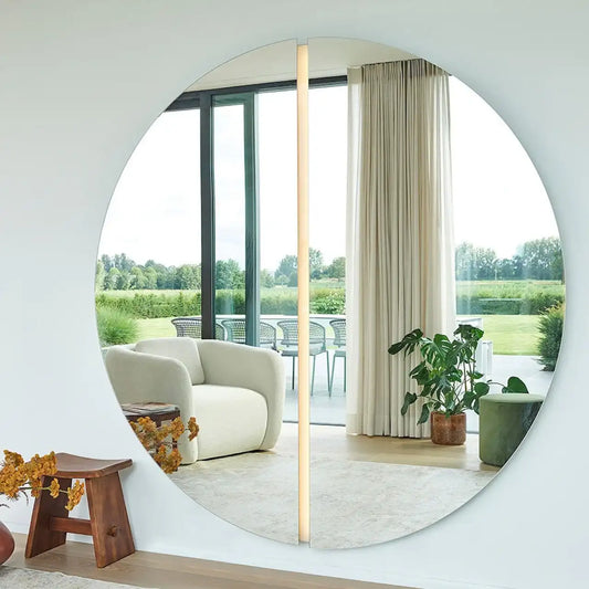 Grand miroir lumineux décoration intérieure moderne et élégante