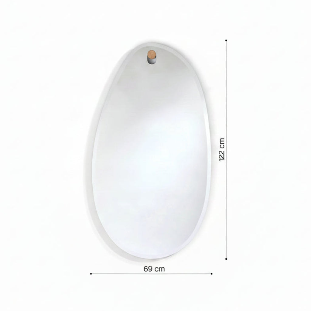 Détail du miroir ovoïde
