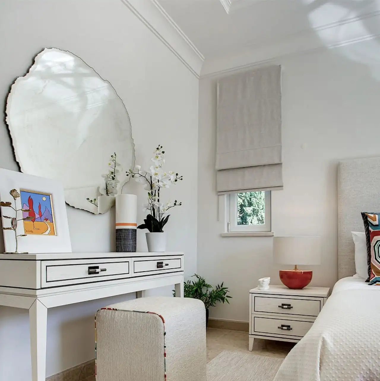 Miroir décoratif mural blanc sérigraphie artisanale - forme asymétrique